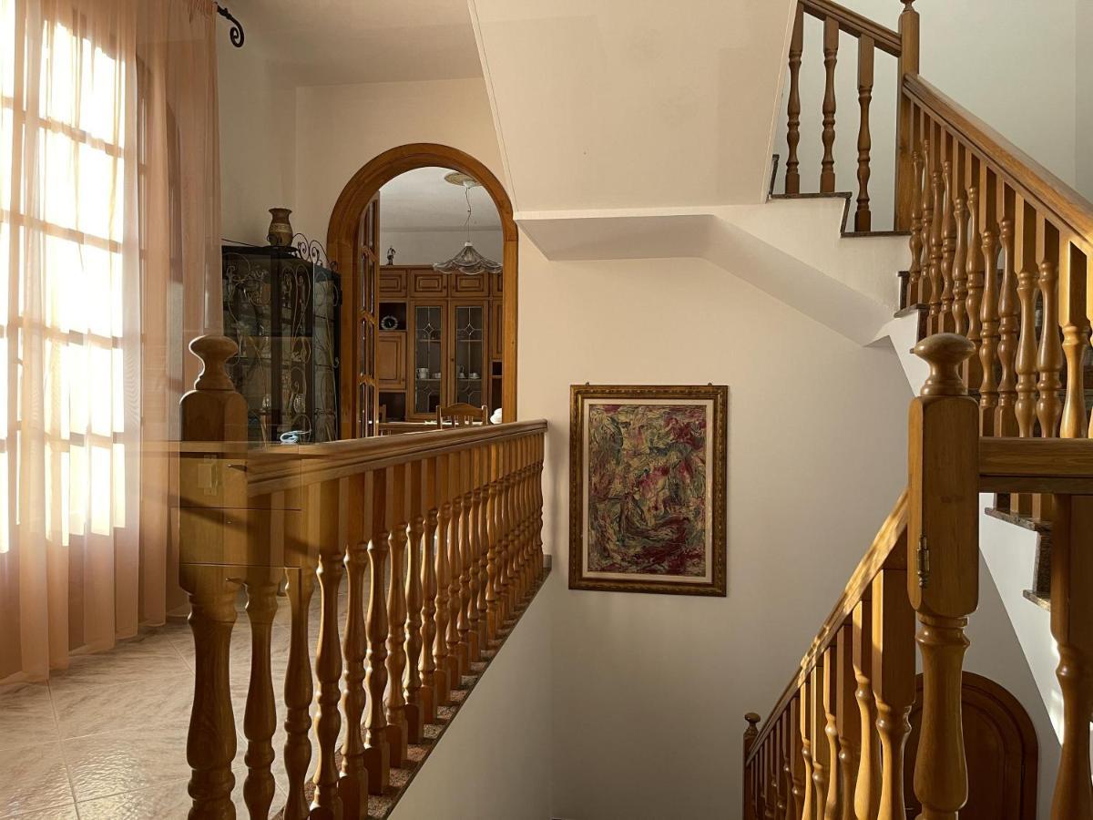 Casa Di Rosaria - Due Appartamenti Nel Centro Storico Con Giardino Sul Terrazzo Depressa Kültér fotó
